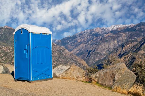 Portable bathroom rental in South Roxana, IL